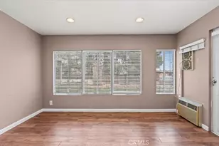 16165 Chiwi, Apple Valley, CA 92307 - Photo 8