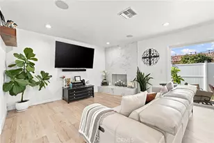 9654 La Reina, Downey, CA 90240 - Photo 2
