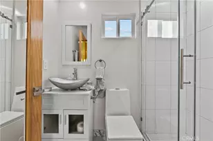 17660 Martha, Los Angeles, CA 91316 - Photo 60