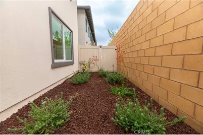 8187 Amerena Way, Fontana, CA 92335 - Photo 54