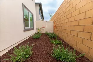 8187 Amerena Wy, Fontana, CA 92335 - Photo 54