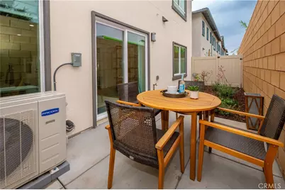 8187 Amerena Way, Fontana, CA 92335 - Photo 52