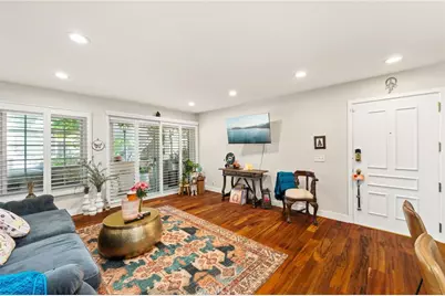 3860 Amberly Dr #F, Inglewood, CA 90305 - Photo 6