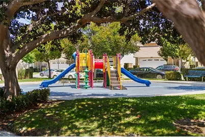 3860 Amberly Dr #F, Inglewood, CA 90305 - Photo 30