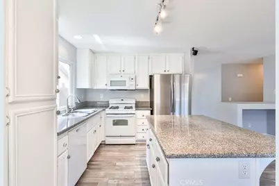 1452 Hummingbird, Hemet, CA 92545 - Photo 10