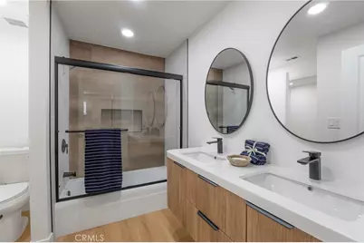 160 Yorktown, Costa Mesa, CA 92626 - Photo 20