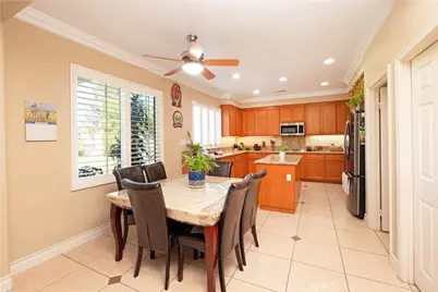 29541 Sequoia, Canyon Country, CA 91387 - Photo 10