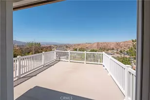 29541 Sequoia, Canyon Country, CA 91387 - Photo 4