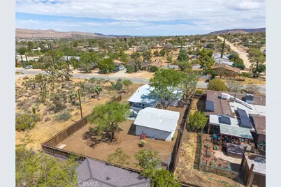 7888 Fox Trail, Yucca Valley, CA 92284 - Photo 36