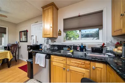 527 E Maple, Monrovia, CA 91016 - Photo 34