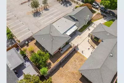527 E Maple, Monrovia, CA 91016 - Photo 52