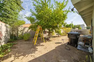 527 E Maple, Monrovia, CA 91016 - Photo 40