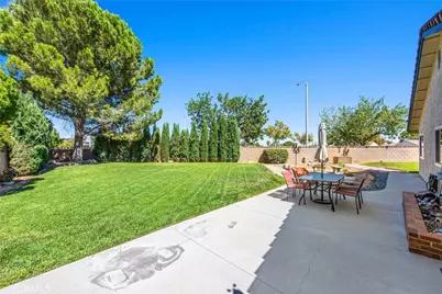 6371 Almond Valley, Quartz Hill, CA 93536 - Photo 32