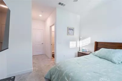 565 Hudson Way, Rialto, CA 92377 - Photo 20