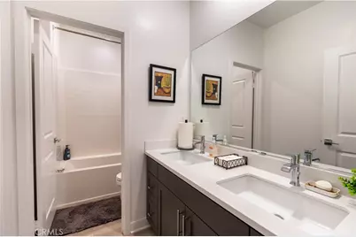 565 Hudson Way, Rialto, CA 92377 - Photo 14