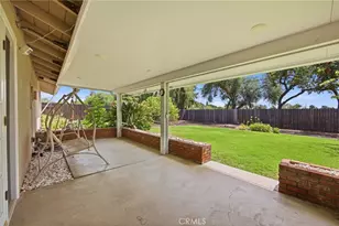 610 Ridgefield, Claremont, CA 91711 - Photo 40