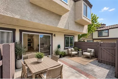 9404 Round Up #A, Montclair, CA 91763 - Photo 18