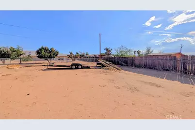 11746 Mohawk Road, Apple Valley, CA 92308 - Photo 20