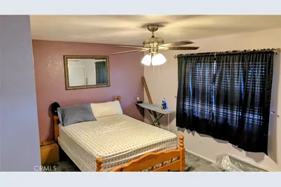 11746 Mohawk Road, Apple Valley, CA 92308 - Photo 16