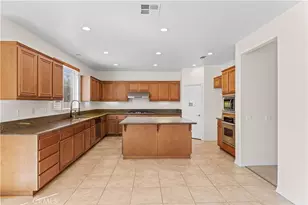 13763 Deerpath Cir, Jurupa, CA 92880 - Photo 10