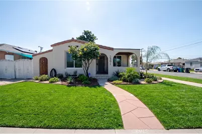 2391 Fashion Ave, Long Beach, CA 90810 - Photo 2