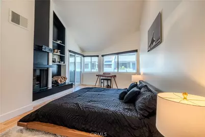 10911 Bluffside Drive #17, Studio City, CA 91604 - Photo 14
