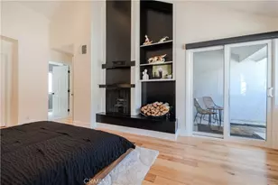 10911 Bluffside Dr, Studio City, CA 91604 - Photo 12