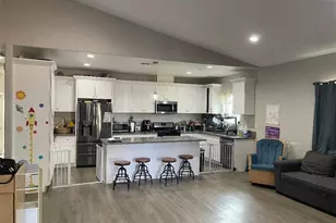 1489 Richardson, San Bernardino, CA 92408 - Photo 6