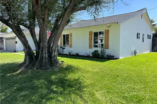 138 Elizabeth Ln, Upland, CA 91786 - Photo 2