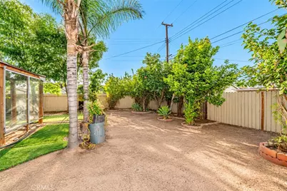 27150 Cypress, Highland, CA 92346 - Photo 38
