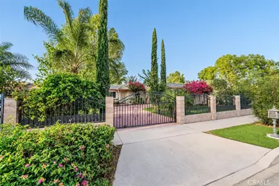 27150 Cypress, Highland, CA 92346 - Photo 2