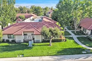 19237 Elm Dr, Apple Valley, CA 92308 - Photo 4