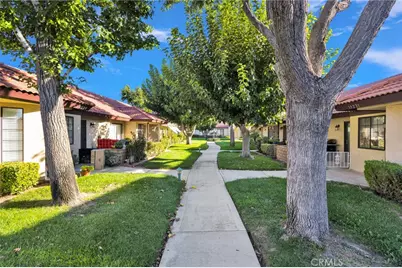 19237 Elm Drive, Apple Valley, CA 92308 - Photo 36