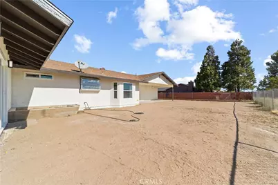 16849 Mission, Hesperia, CA 92345 - Photo 32