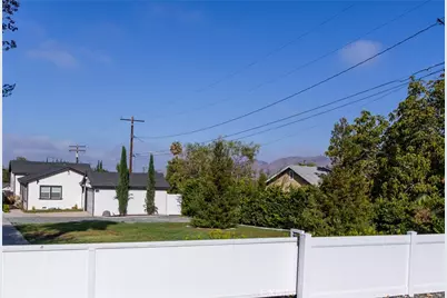 12188 Douglas, Yucaipa, CA 92399 - Photo 36