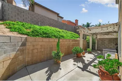 11809 Alabaster Court, Fontana, CA 92337 - Photo 22