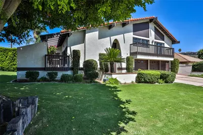 2009 Vinewood Street, La Verne, CA 91750 - Photo 2