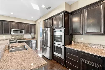 8294 Fall Creek Dr, Eastvale, CA 92880 - Photo 18