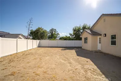 321 E 2nd, San Jacinto, CA 92583 - Photo 32