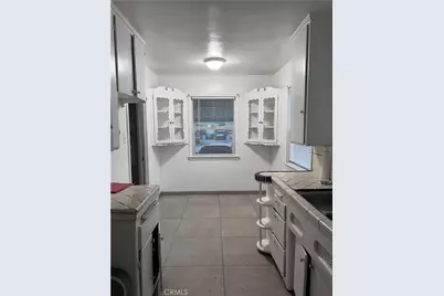 333 E 83rd Street, Los Angeles, CA 90003 - Photo 4