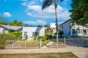 2111 Aaron St, Los Angeles, CA 90026 - Photo 2