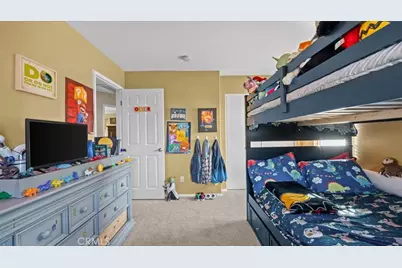 7030 Almeria, Fontana, CA 92336 - Photo 16