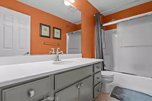 7030 Almeria, Fontana, CA 92336 - Photo 18