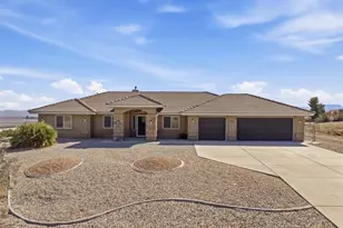 7223 Braceo St, Oak Hills, CA 92344 - Photo 4