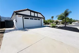 19415 Sweetwood Ln, Lake Elsinore, CA 92530 - Photo 14