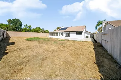 19415 Sweetwood Lane, Lake Elsinore, CA 92530 - Photo 38