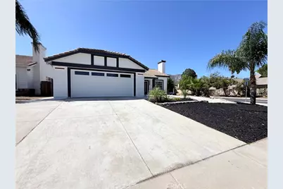 19415 Sweetwood Lane, Lake Elsinore, CA 92530 - Photo 2