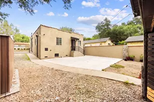 868 W Calaveras, Altadena, CA 91001 - Photo 18