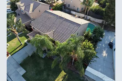 423 Madrid, Hemet, CA 92545 - Photo 30