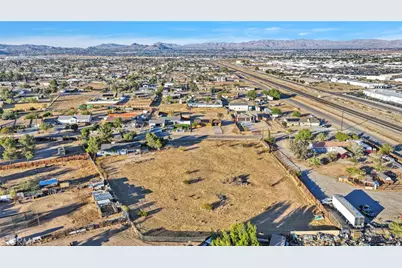 17047 Eucalyptus Street, Hesperia, CA 92345 - Photo 42